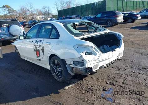 2019 Mercedes-Benz C 300 4Matic z USA, uszkodzony, nr VIN 55SWF8EB4KU313962